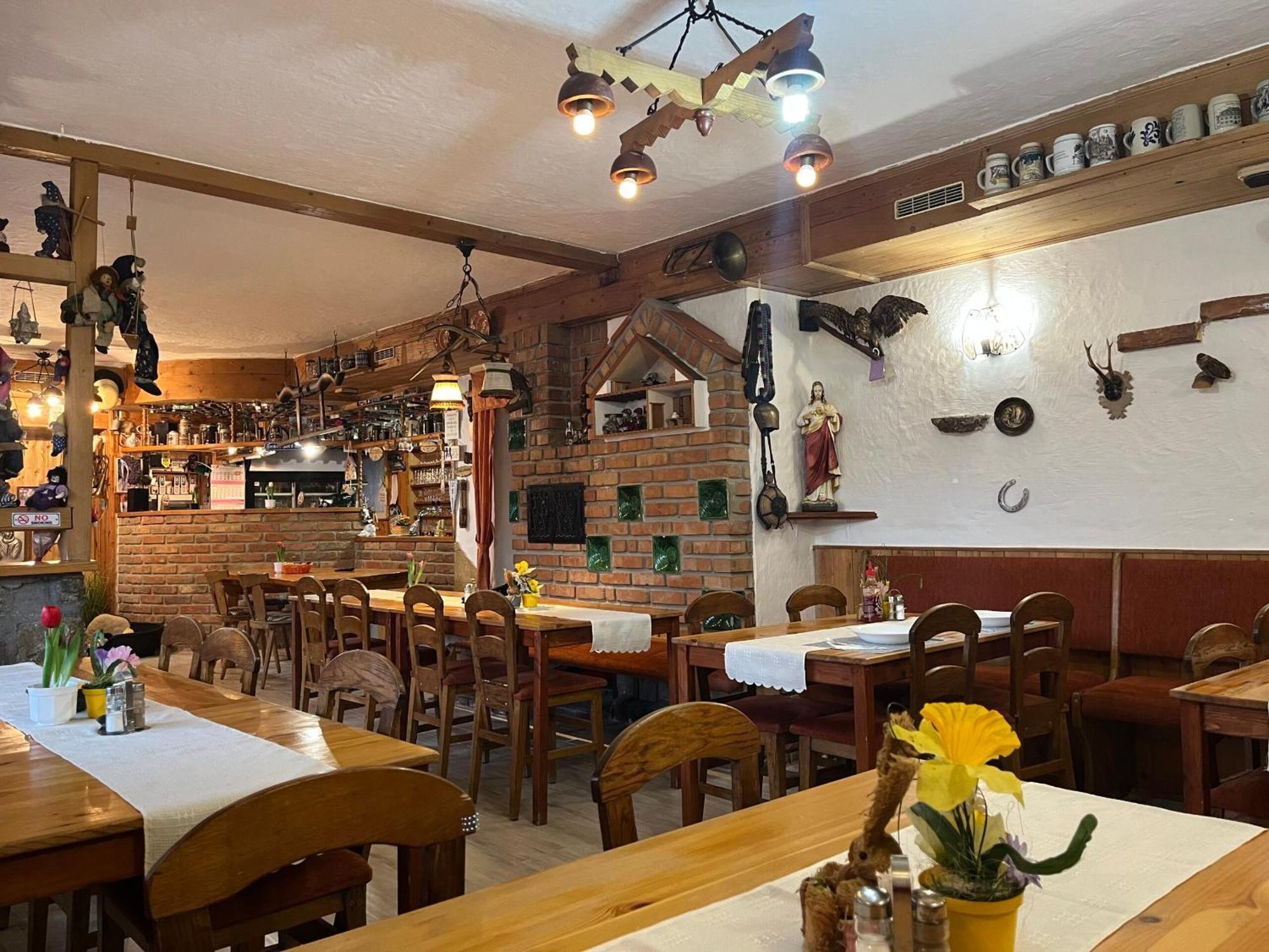 Lenzl'S Panzio Bed & Breakfast Szigetvar Bagian luar foto